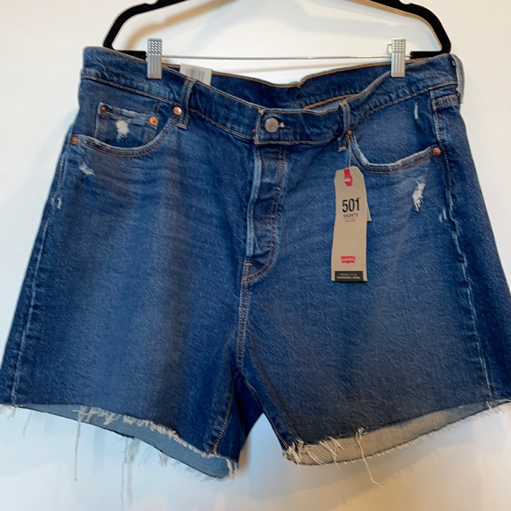 Levi’s distressed denim high-rise shorts